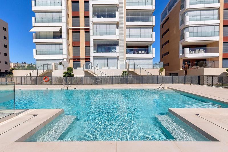 Foto 1581a599-a2e2-43e0-ad51-2df38ea049f3. Apartamento moderno apartamento en primera línea en Mil Palmeras, orihuela costa en Pilar de la Horadada