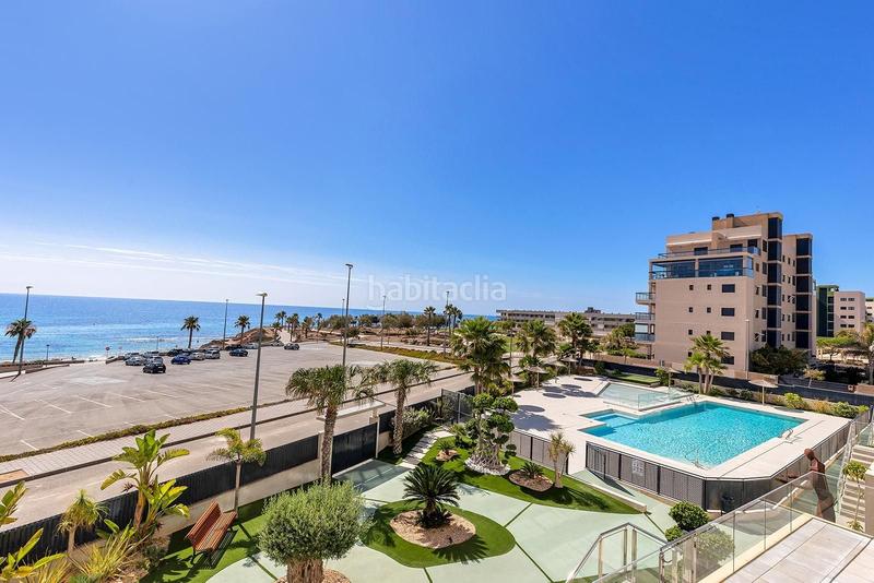 Foto b923bc8f-52ba-4f29-ba0a-d498088af649. Apartamento moderno apartamento en primera línea en Mil Palmeras, orihuela costa en Pilar de la Horadada