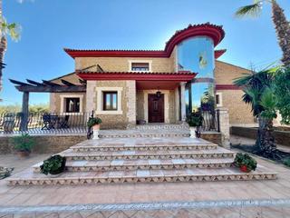 Chalet  Calle rojales. Increible villa de lujo en rojales, alicante