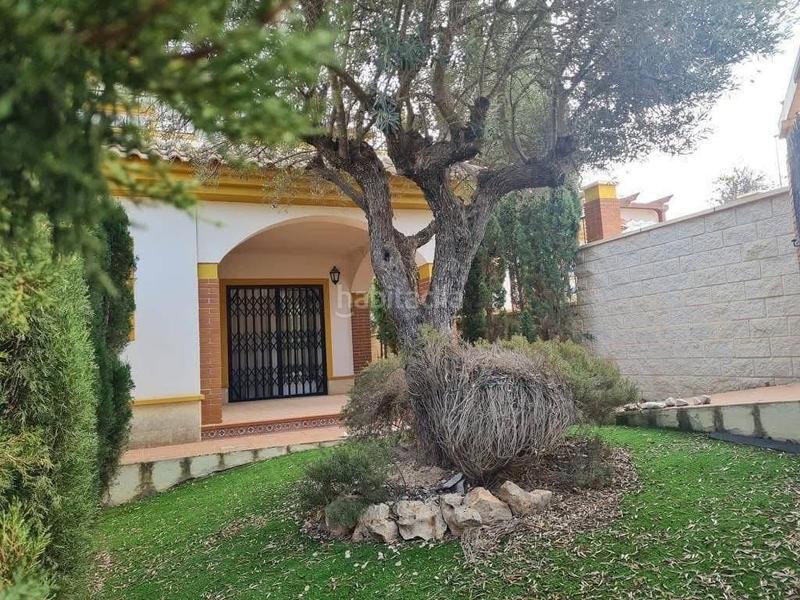 Foto 43261025-9d26-48b2-a992-abee6d29dbde. Chalet  tu hogar ideal con piscina y vistas en Rojales