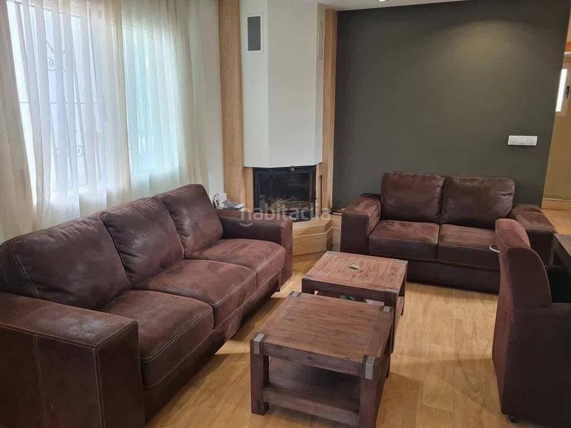 Foto 4b0d0882-e368-473e-b1b8-cb86d9a07304. Chalet  tu hogar ideal con piscina y vistas en Rojales