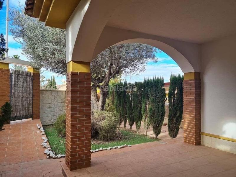 Foto 99c9f284-1a86-42c7-b3e5-0e33fd03bd6c. Chalet  tu hogar ideal con piscina y vistas en Rojales