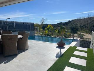 Casa  Calle de lo aguirre. Moderna casa con piscina propia y vistas al mar en bellavista, s