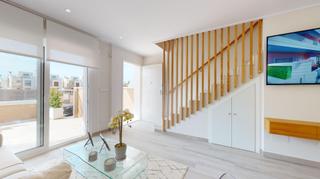 Reihenhaus  Avenida comunidad madrileña. Moderno adosado en la costa, alicante
