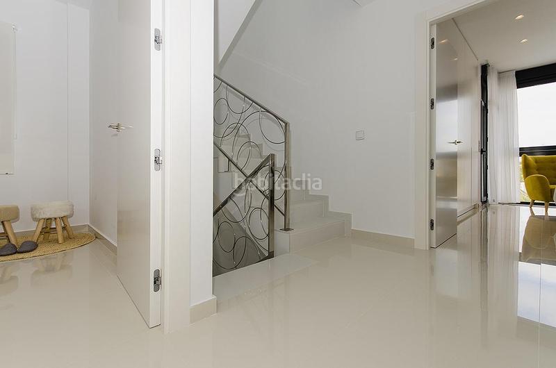 Foto d2170fe5-45a4-46d1-aa35-74b5b9956535. Chalet con riscaldamento parcheggio piscina in Campoamor Orihuela