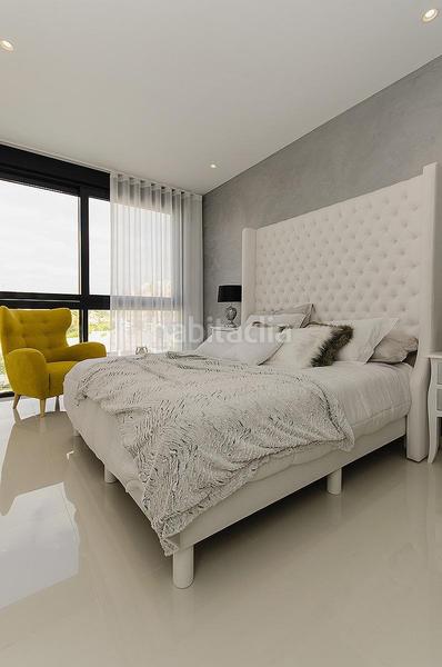 Foto f3db328e-ec22-44f0-9220-9b75e5d8c5bb. Chalet con riscaldamento parcheggio piscina in Campoamor Orihuela