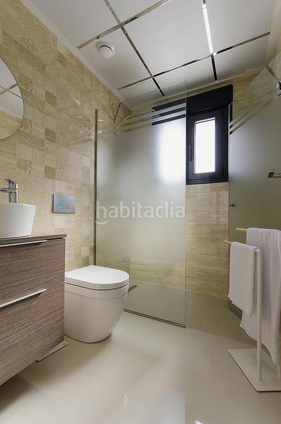 Foto f83e6d04-5f10-43d1-b0e8-f2f14aa3c032. Chalet con riscaldamento parcheggio piscina in Campoamor Orihuela