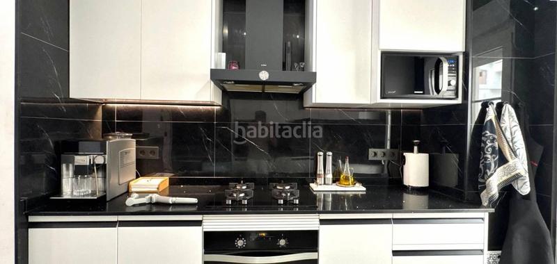 Foto 4d9d436d-3fc4-40fa-ad12-a13df080903e. Maison jumelée avec parking piscine dans Los Almendros Orihuela