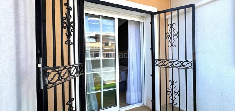 Foto 61988267-9013-4237-a31a-c976e2e2dab9. Maison jumelée avec parking piscine dans Los Almendros Orihuela