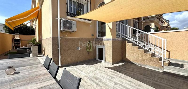 Foto 62b5a648-97cd-48a0-bf8d-b374ca5d2890. Maison jumelée avec parking piscine dans Los Almendros Orihuela