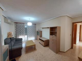 Location Appartement  Calle del doctor bergez. Descubre tu nuevo hogar en la pla carolinas!