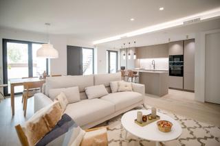 Casa a schiera  Calle de comunidad castellano-manchega. Moderna villa con piscina y solarium