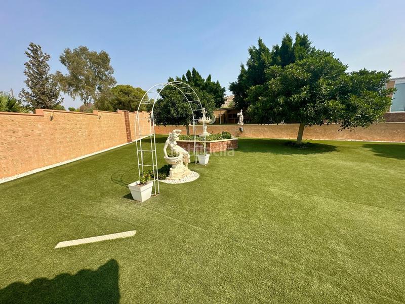 Foto b9fe1718-420b-4b85-996d-92ba35c38913. Xalet amb aparcament a Rebolledo Alicante