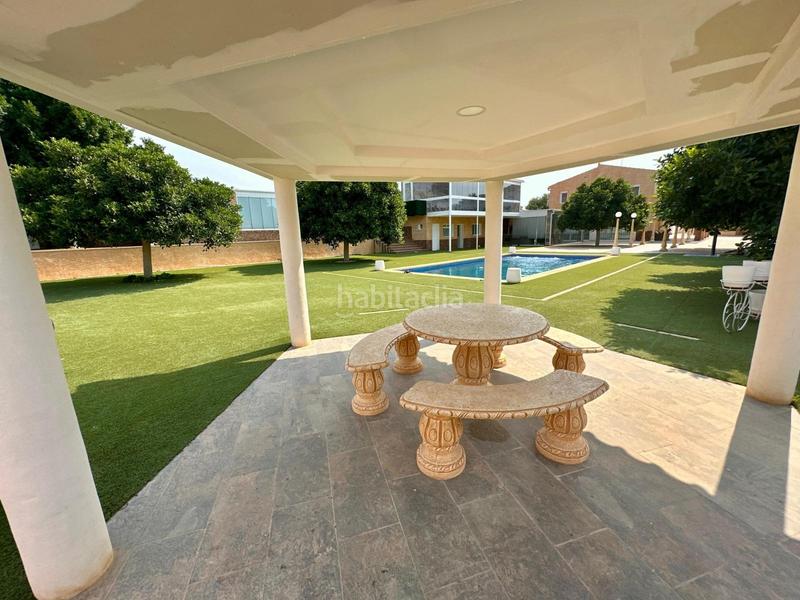 Foto f269f86a-434d-44f6-b0a5-a5deec75cab3. Xalet amb aparcament a Rebolledo Alicante