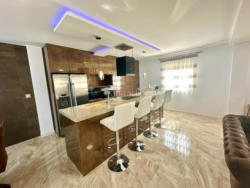 Foto f5bb8002-1985-435e-b64f-ccb05644b97f. Xalet amb aparcament a Rebolledo Alicante