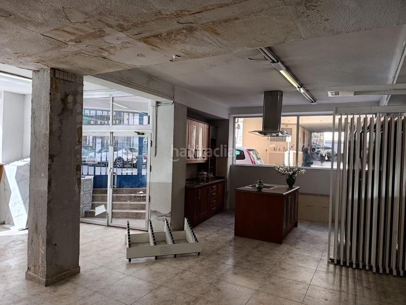 Foto b8508e7f-9633-4568-87d5-67157a9212e1. Local comercial a Carolinas Altas Alicante