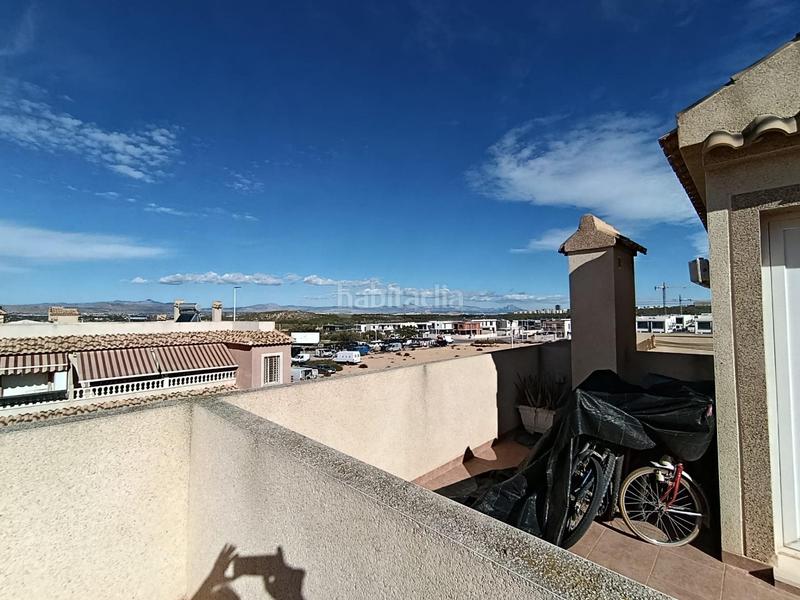 Foto 1ded7e64-a1a1-4961-b7dc-ed177d9eff97. Miete haus mit parking pool in Monte y Mar Santa Pola