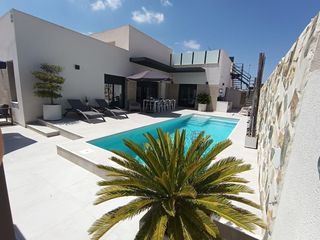 Chalet  Calle manuel de falla. Villa en daya nueva