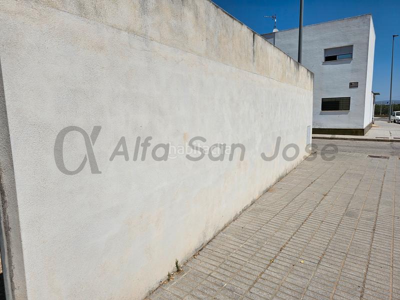 Foto 2075a7ee-7e71-4d1d-9f3d-243586063545. Terreno residencial terreno en calle caldera. la rinconada. en Rinconada (La)