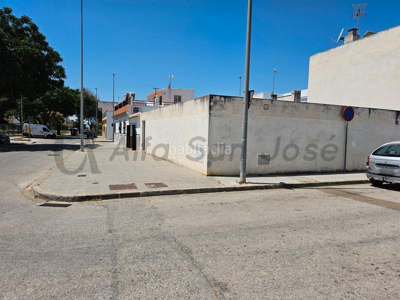 Foto 7f96c5f8-67e8-447e-a8dc-ff92fada08fe. Terreno residencial terreno en calle caldera. la rinconada. en Rinconada (La)