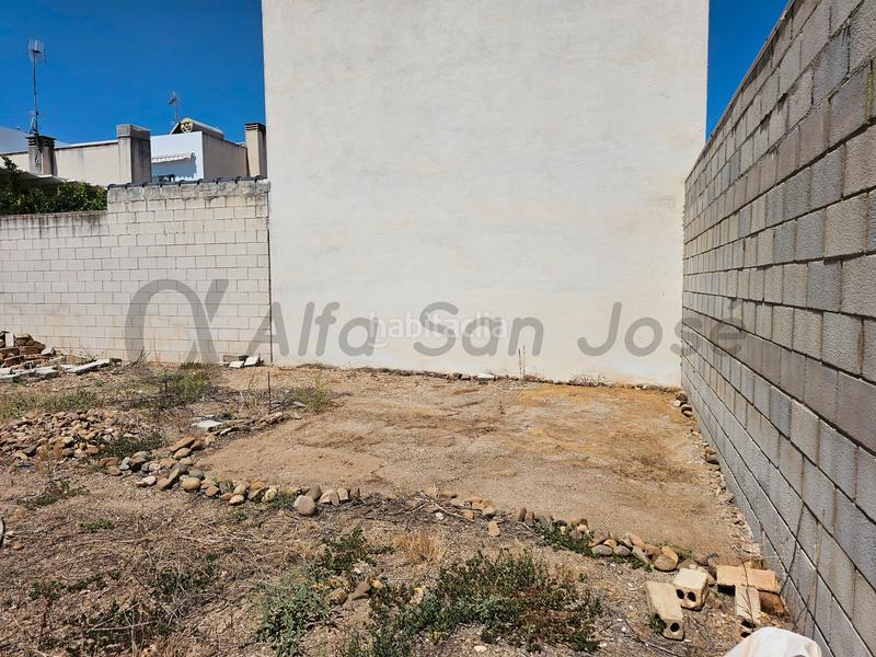 Foto c6fdc518-b2c1-4924-a13e-91f2aef3ea5c. Terreno residencial terreno en calle caldera. la rinconada. en Rinconada (La)