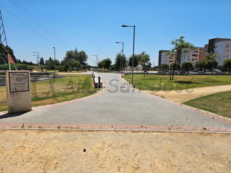 Foto e4d09f35-28b0-4f7e-bd56-e5b361138aa5. Terreno residencial terreno en calle caldera. la rinconada. en Rinconada (La)