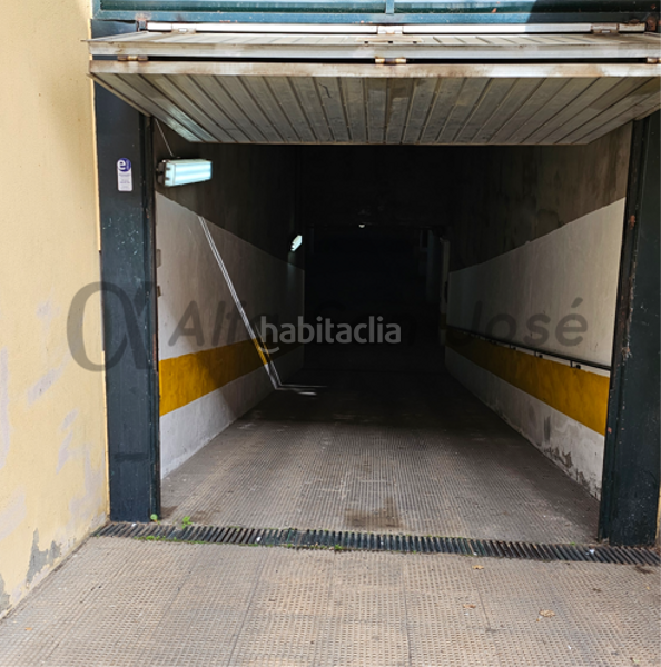 Foto 40669500-8342-4da9-87f6-84c101a29831. Alquiler parking coche plaza de garaje en alquiler en avenida cristo de la resurrección. la rinconada. en Rinconada (La)