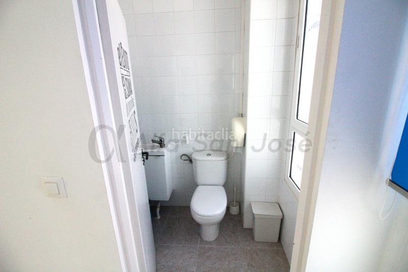 Foto 0991eaf0-80ee-4c9e-bd7b-f92dff772cc1. Local comercial local en venta en san josé de la rinconada en San Jose de la Rinconada