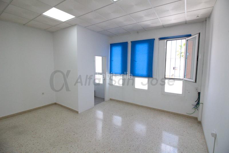 Foto 91b06465-f394-4ab6-8eaa-b345c55ae31c. Local comercial local en venta en san josé de la rinconada en San Jose de la Rinconada