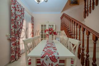 Maison jumelée à San Jose de la Rinconada. Casa adosada en barriada santa cruz. san josé de la rinconada.