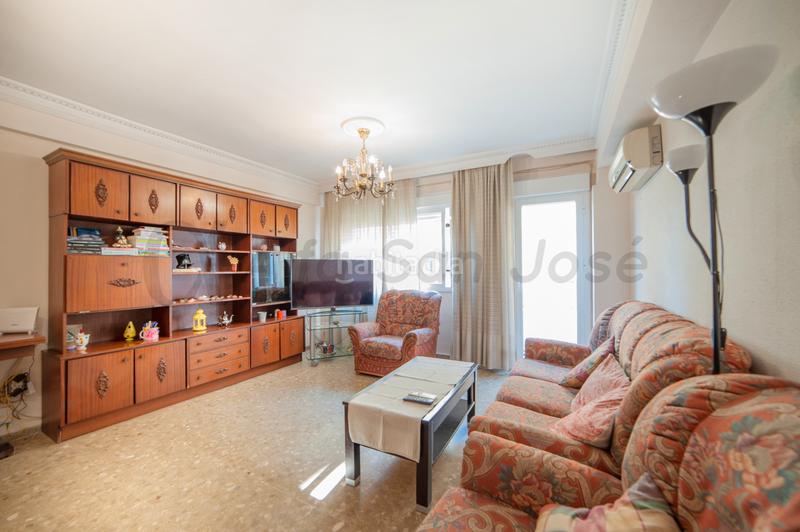 Foto a1a7dc26-f53e-417a-834d-627dc5aaf8e5. Appartamento in San Julián Sevilla