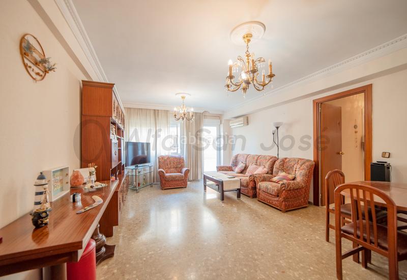 Foto f116de6a-bf14-4f48-b39f-1371c852e53b. Appartamento in San Julián Sevilla