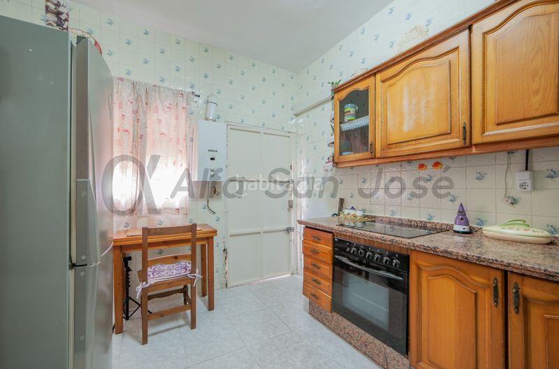 Foto 5e3b15bc-600a-4feb-b9e3-0b9431ece467. Casa pareada . zona bulevar. san josé de la rinconada. en San Jose de la Rinconada