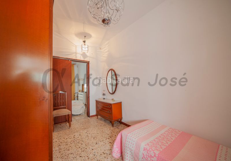 Foto c5bc450e-345d-4f06-815b-015f4813003e. Casa pareada . zona bulevar. san josé de la rinconada. en San Jose de la Rinconada