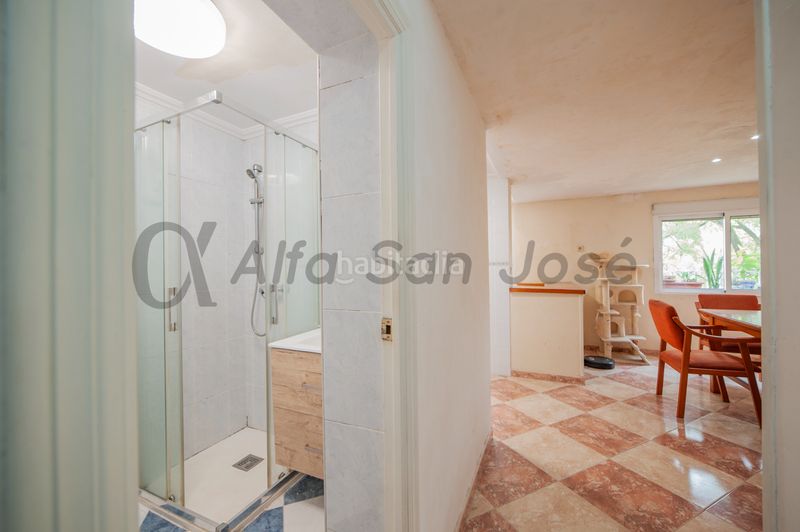 Foto 06ae8f69-d32b-42ed-944f-848c39ae1bb1. Pis a Tiro de Línea Sevilla