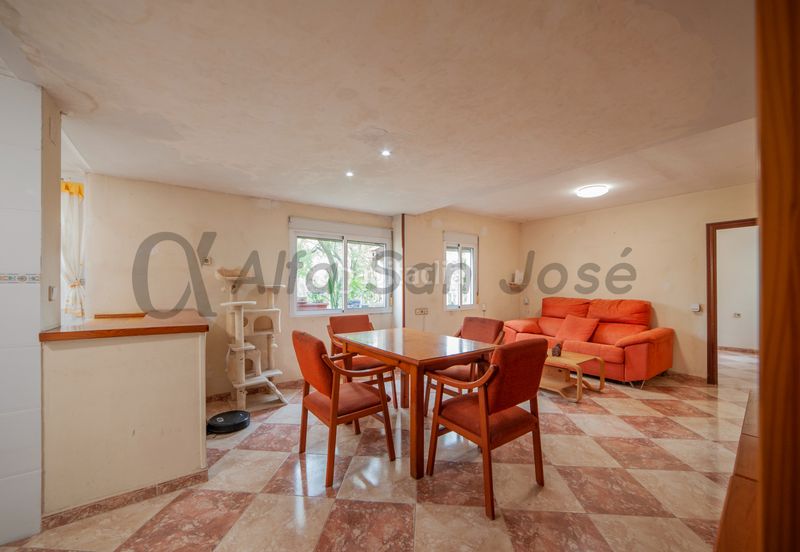 Foto b4769b90-013c-4dea-b639-6b79a1e87d20. Pis a Tiro de Línea Sevilla