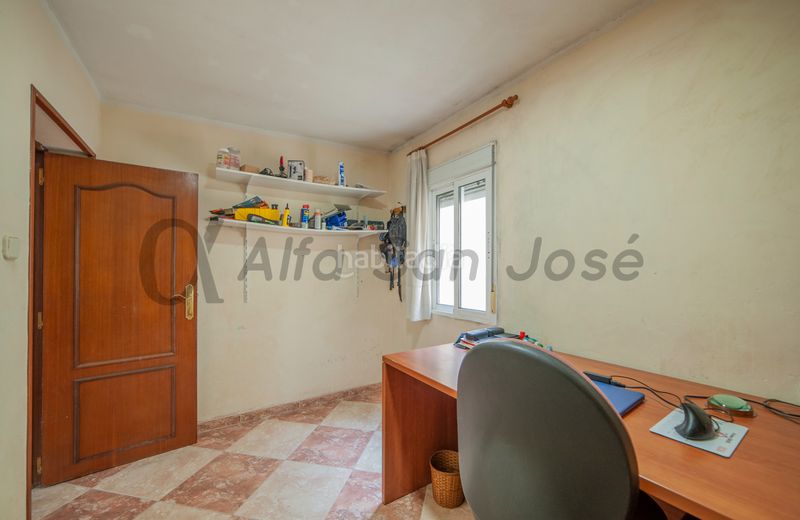 Foto ba9b52c1-66d0-45d5-8d0a-2a636e197bd1. Pis a Tiro de Línea Sevilla