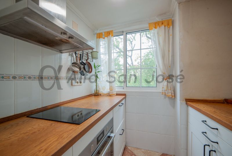 Foto e5e496a4-948e-40bd-a3f9-2943835911db. Pis a Tiro de Línea Sevilla