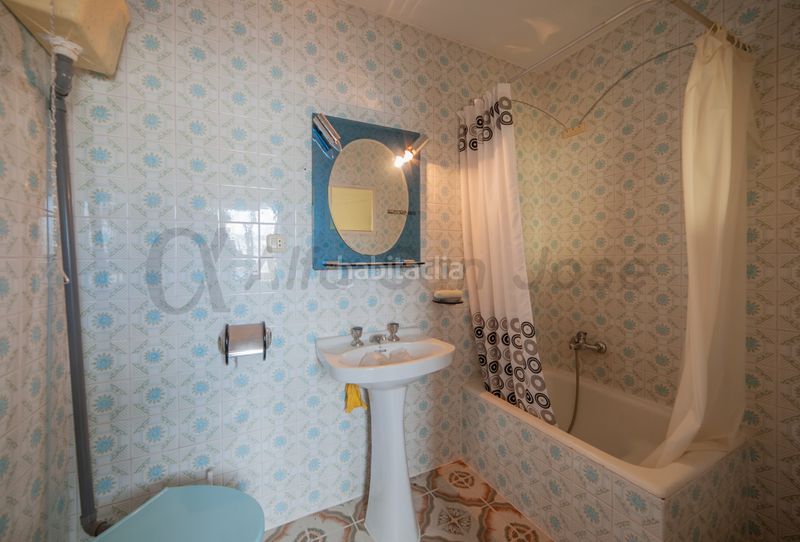 Foto 1607c7c6-6dc1-467a-84b7-85512250d536. Casa adossada a Brenes