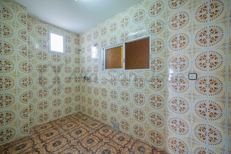 Foto 564edfa9-531e-458e-b2f1-4a49cae43f49. Casa adossada a Brenes