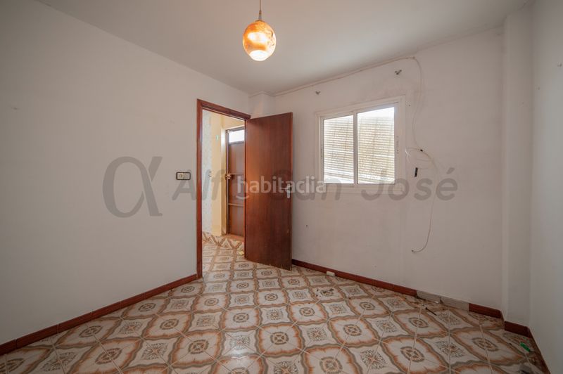 Foto e4b82eb4-b994-49db-b0b8-e43f4fba0488. Casa adossada a Brenes