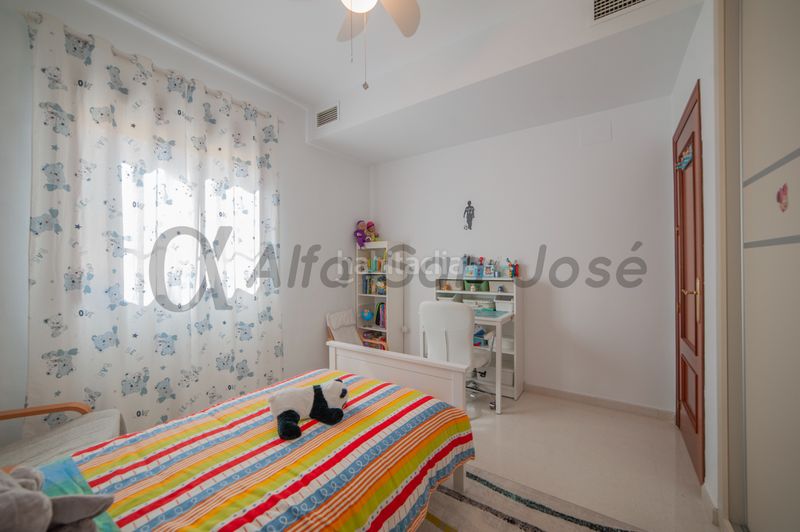 Foto 4a3e69d6-23df-4e84-b8f4-ce175027ab11. Casa adossada a Rinconada (La)
