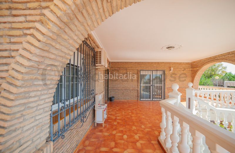 Foto 0d4f1b67-744e-4b6e-8f9c-f58860cf35cb. Xalet amb aparcament piscina a Rinconada (La)