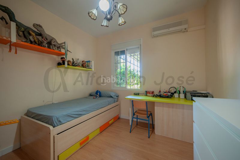 Foto 5c7085af-0a4f-4b3b-82e3-922db7e9a657. Xalet amb aparcament piscina a Rinconada (La)