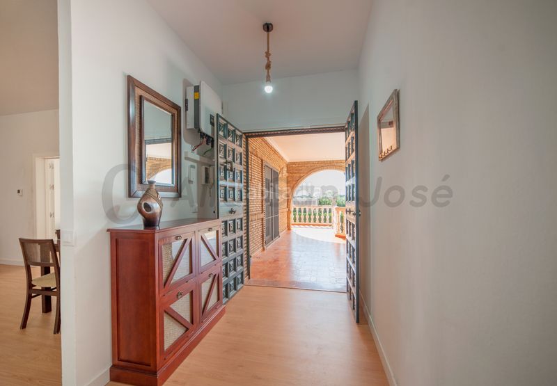 Foto 6199591b-78d7-465d-a6c8-2dc4d37e74f7. Xalet amb aparcament piscina a Rinconada (La)