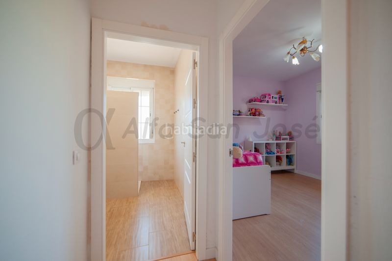 Foto 77cb3e3b-9d50-457a-b3d2-e5ba3fb10f23. Xalet amb aparcament piscina a Rinconada (La)