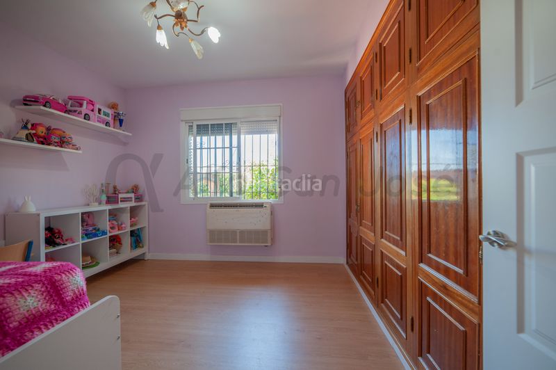 Foto 78779140-ab1a-420f-b8d8-f3da6b7f7808. Xalet amb aparcament piscina a Rinconada (La)