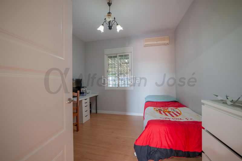 Foto 81aa953d-8f51-412f-a13d-6691d83dadad. Xalet amb aparcament piscina a Rinconada (La)