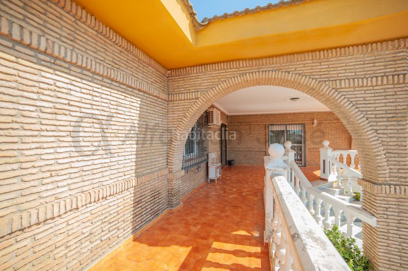 Foto 8d35e979-3219-439c-920d-5b1974b721d2. Xalet amb aparcament piscina a Rinconada (La)