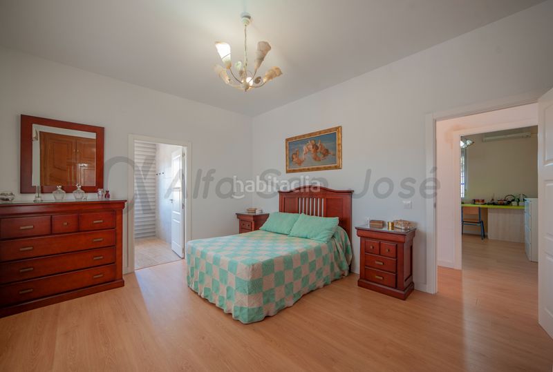 Foto eafcd6d6-a317-49e5-86f2-44fa980be5a8. Xalet amb aparcament piscina a Rinconada (La)